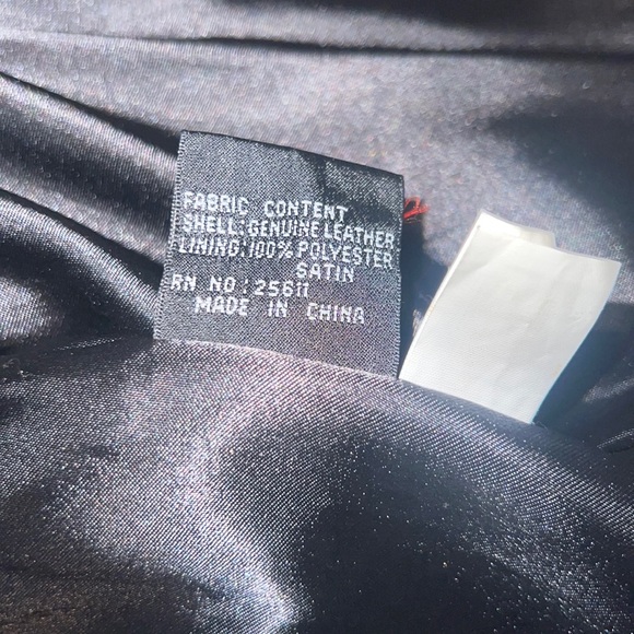 Guess black 100% genuine leather jacket - Picture 6 of 7